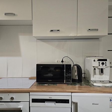 Szmaragdowy Apartament Przy Ulicy Opolskiej Тарновске-Гуры Экстерьер фото